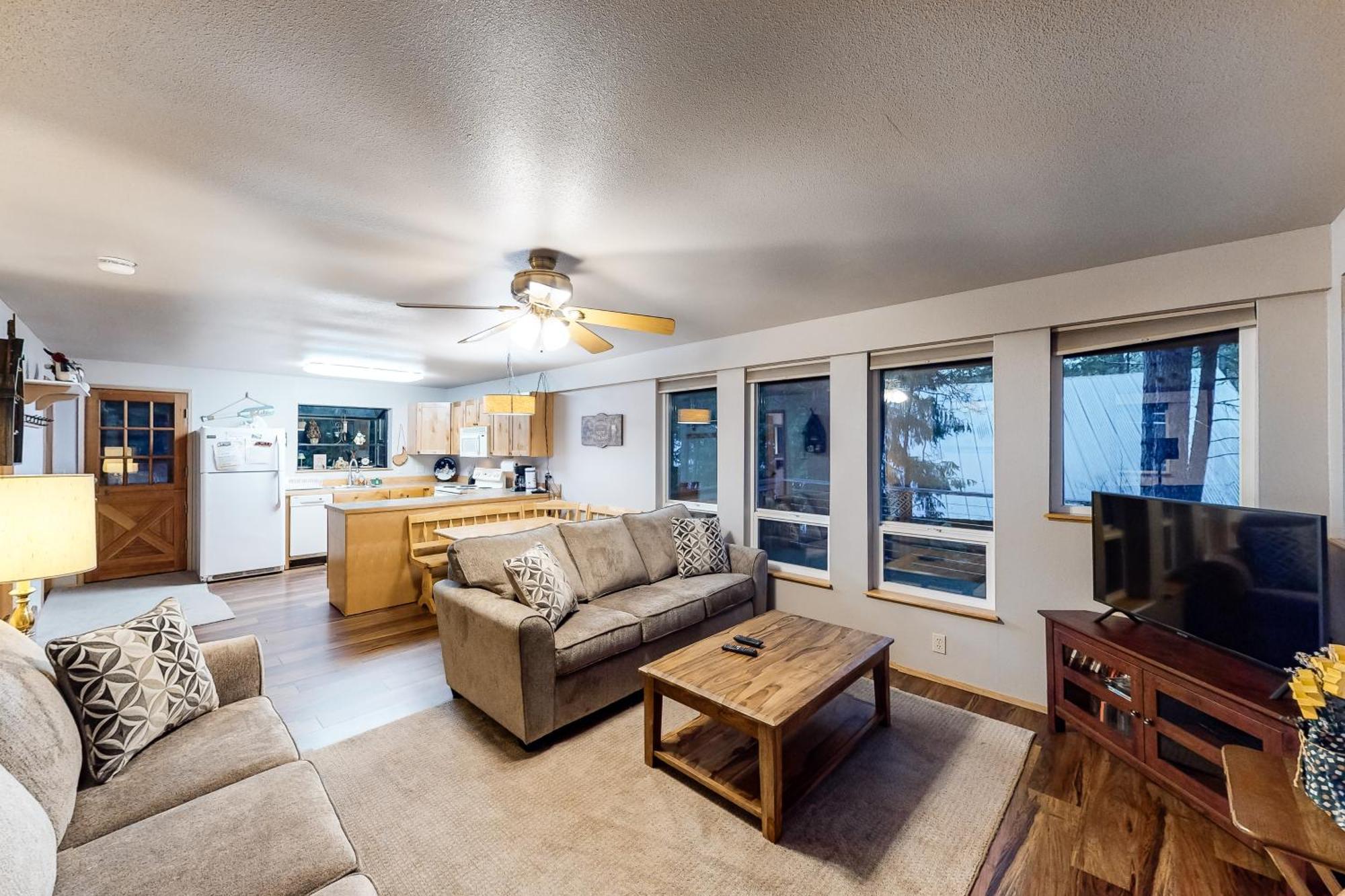 Towering Pines Cabin & Game Room Leavenworth Pokoj fotografie